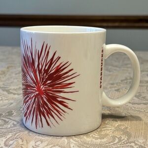 STARBUCKS 2014 Starburst Red/White Christmas 12 oz mug-Excellent Used Condition